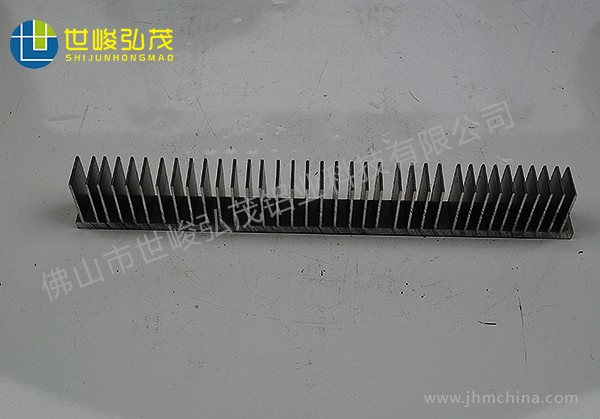 航空電子機箱鋁型材散熱器