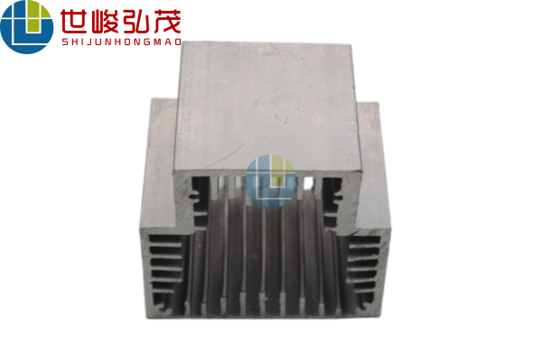特殊型材散熱器-2